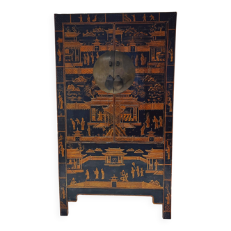 Antique Chinese cabinet with inlay work