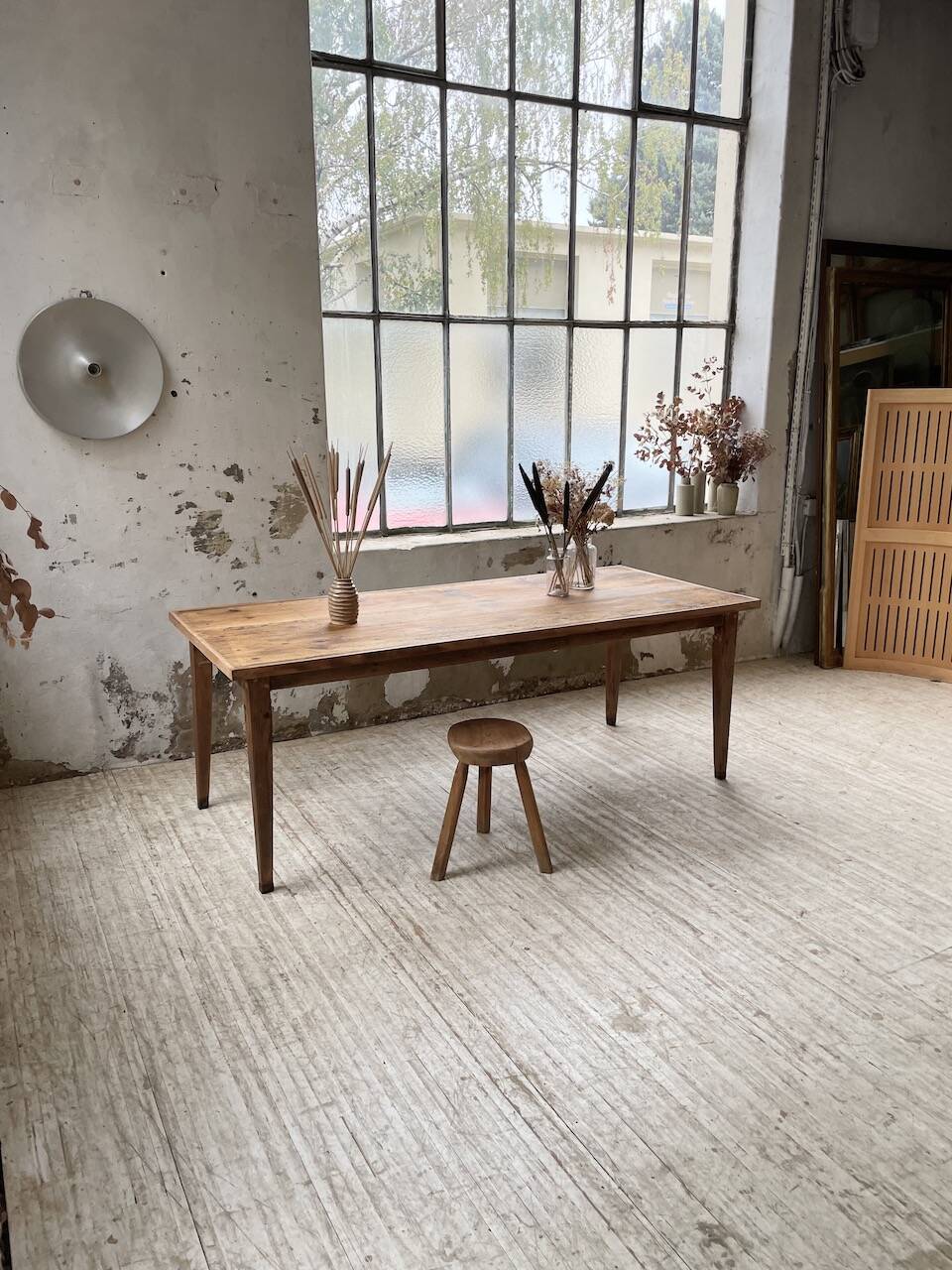 Farmhouse table with spindle legs 2m