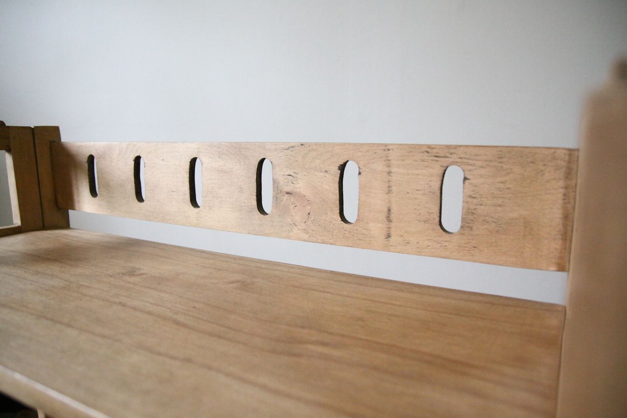 Folding wooden bookseller shelf