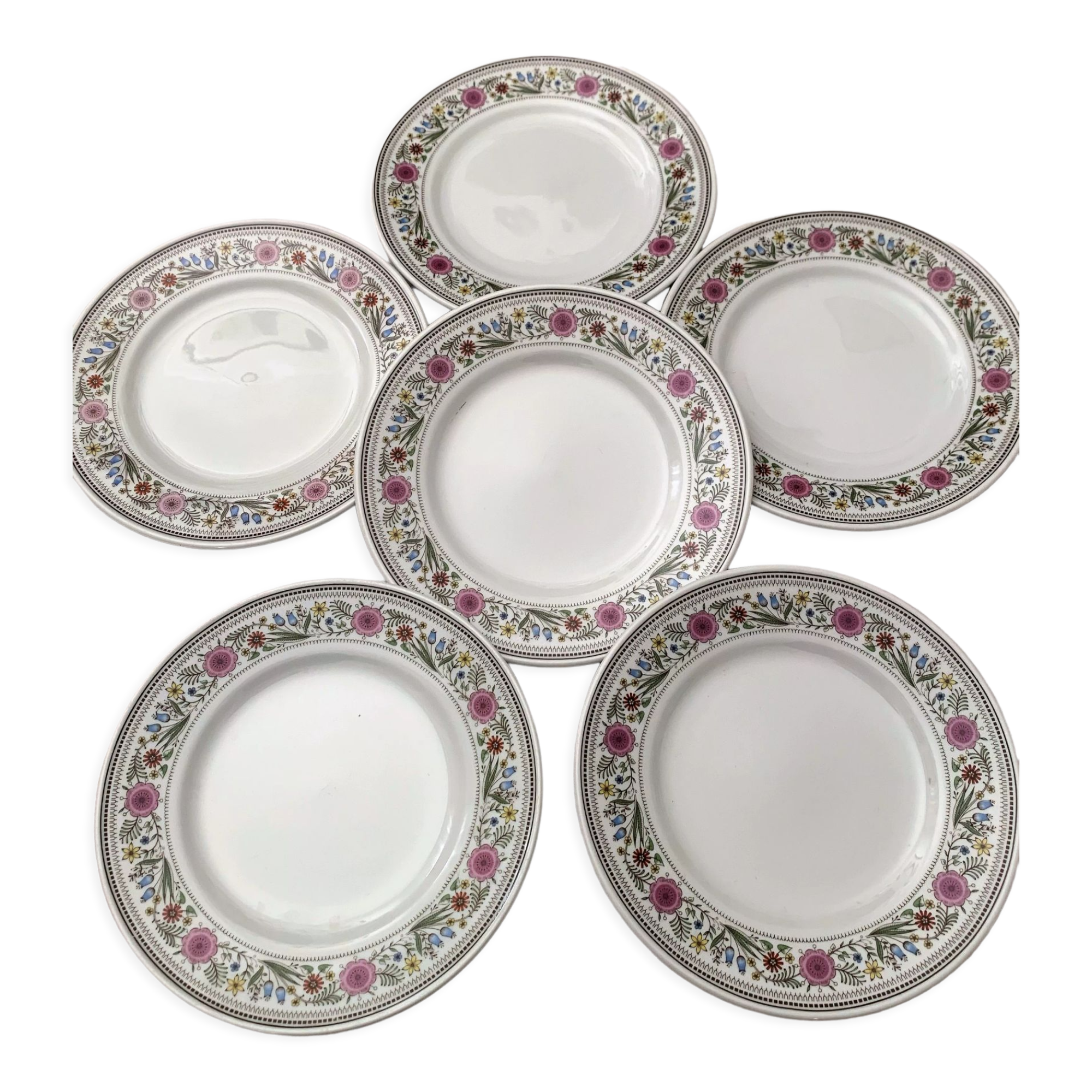 Porcelain dessert plates from the German brand Schonwald