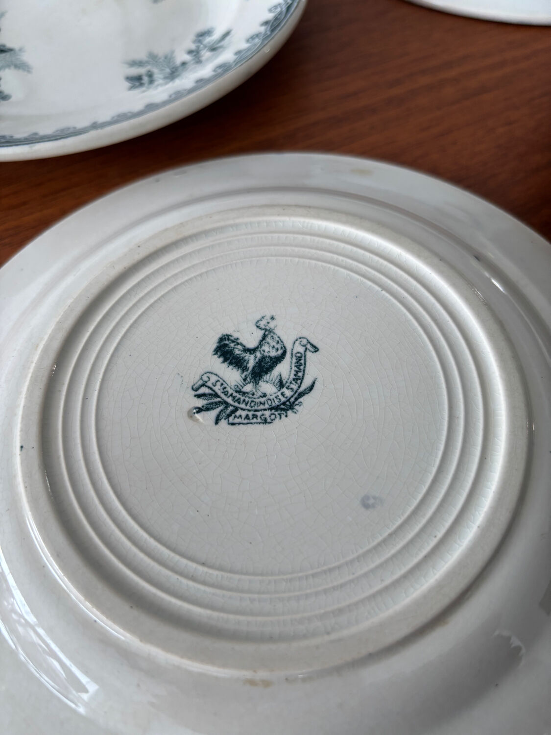 Saint-Amandinoise Margot dessert plates – Vintage iron earth fl
