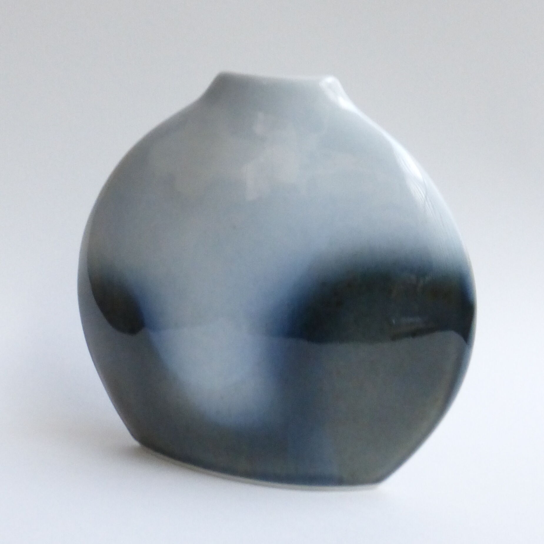 Virebent Porcelain Lenticular Vase 1970's-80's