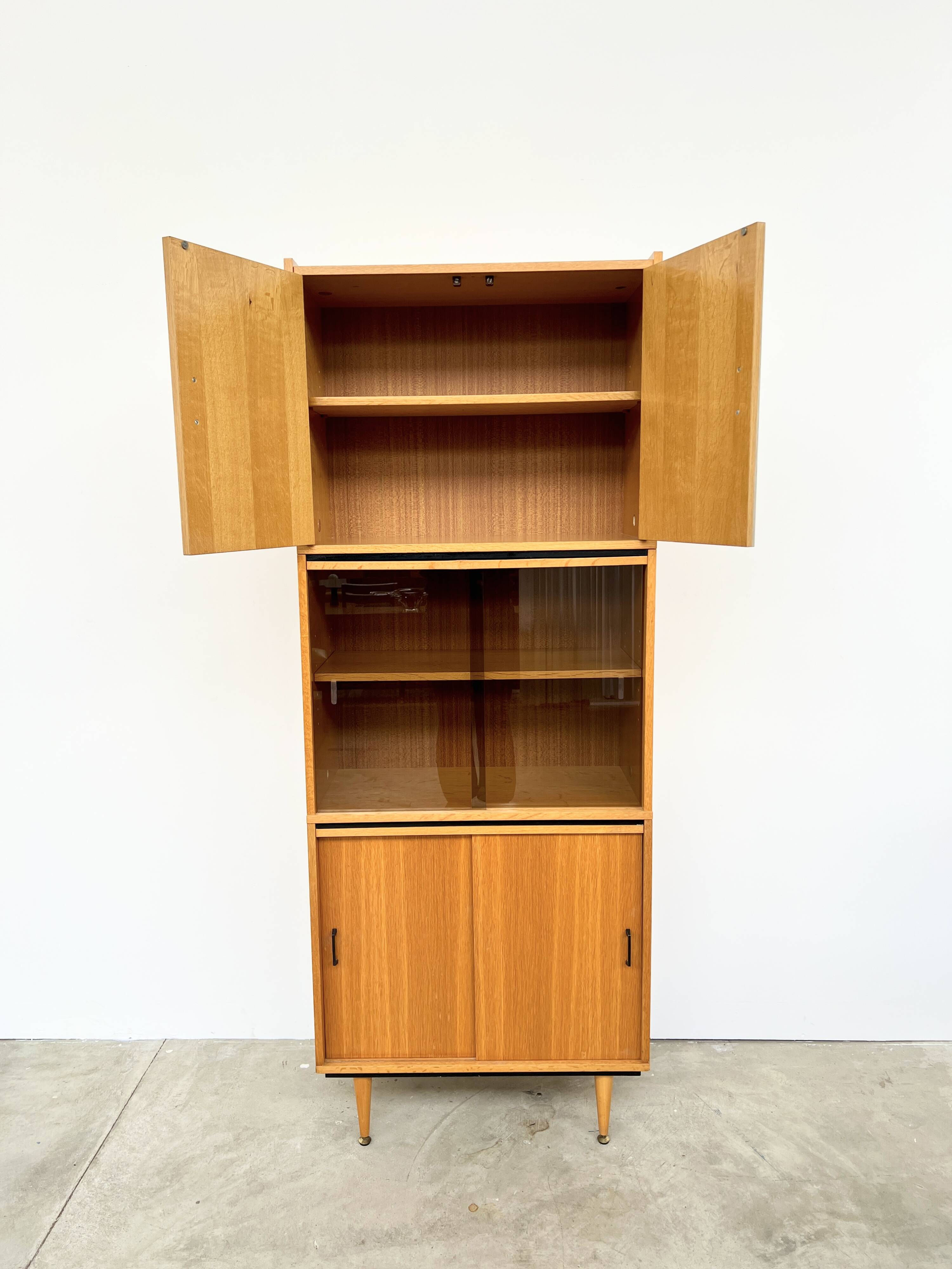 Bibliothèque vitrine modulable vintage – bois blond & verre fumé (189 cm)