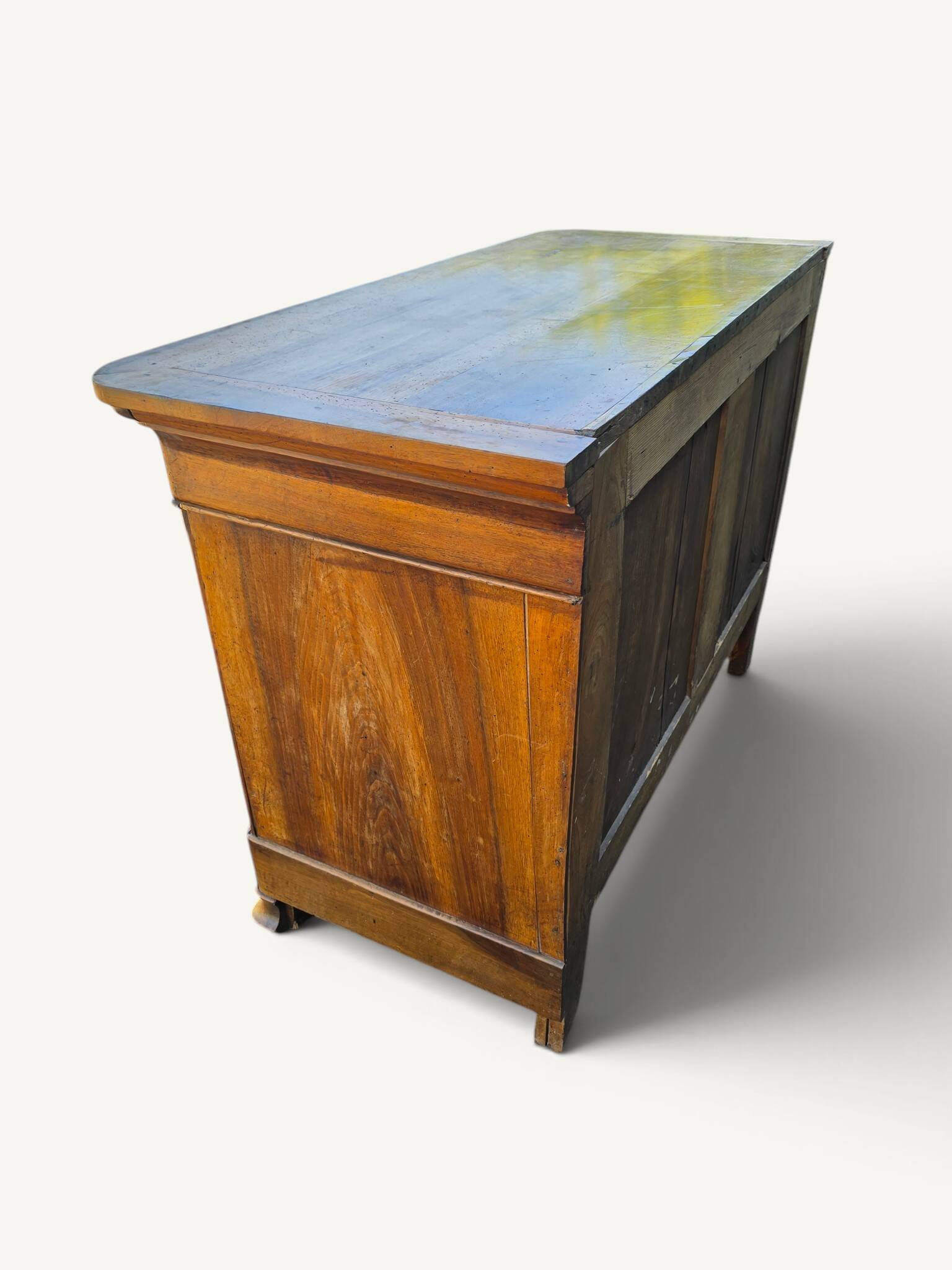 Commode Louis-Philippe en bois blond 4 tiroirs, XIXe