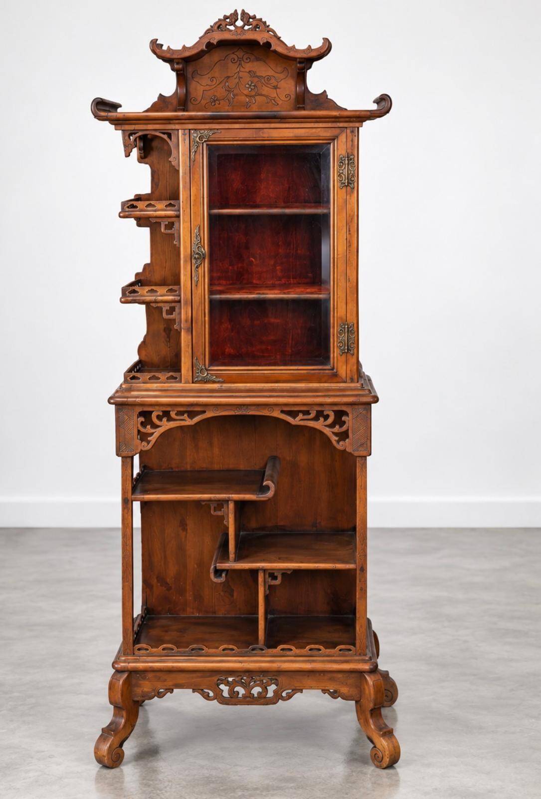 Bibliothèque vitrine  attribué à l'atelier Gabriel Viardot Fin XIXe