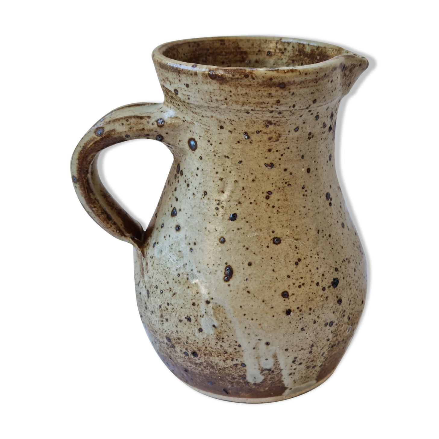 Sandstone pitcher