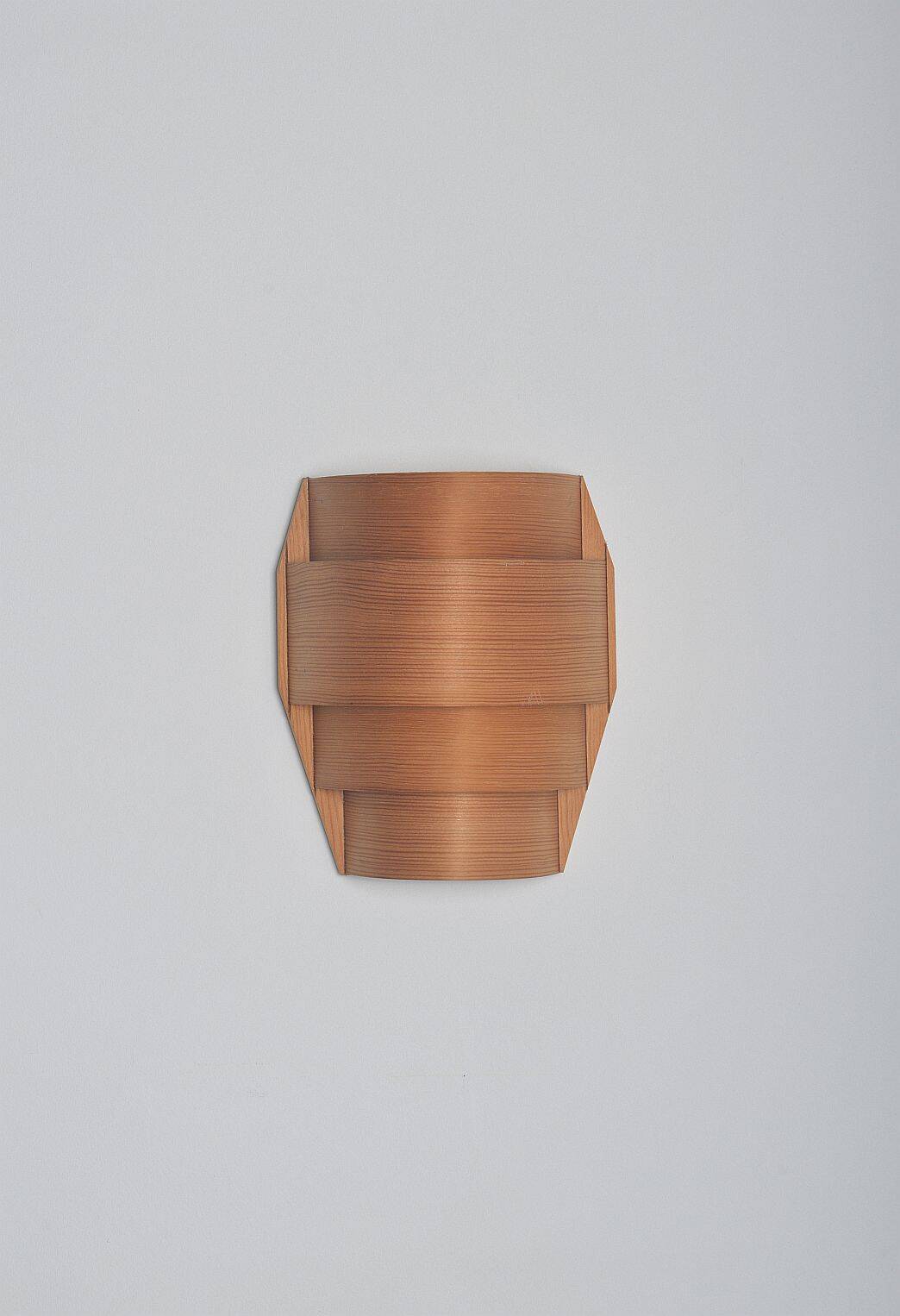 Scandinavian wooden wall lamp in pine veneer, 1960s