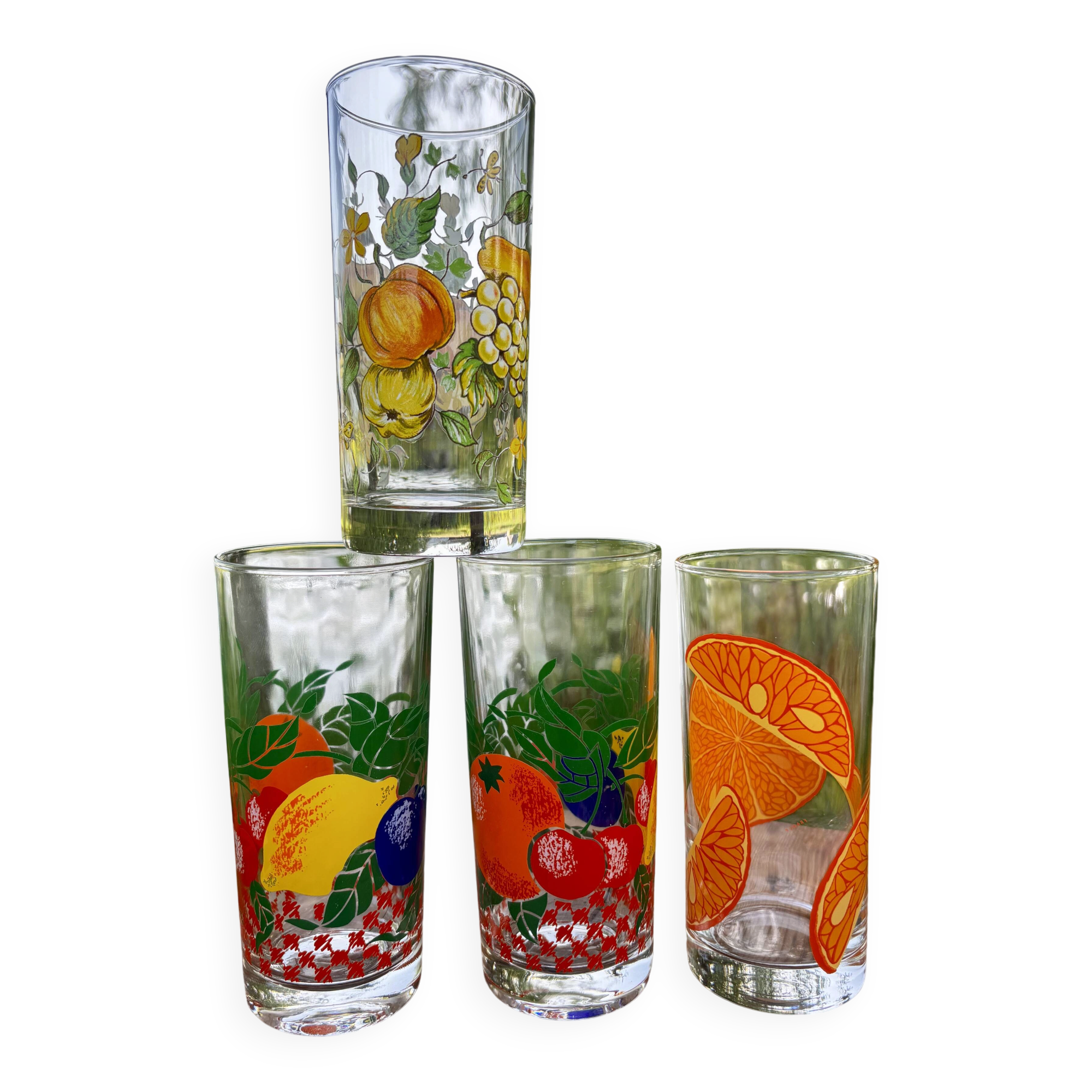 Vintage set of 4 fruit-decorated orangeade glasses.