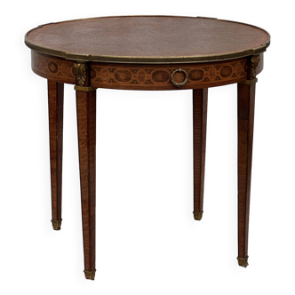 Pedestal table