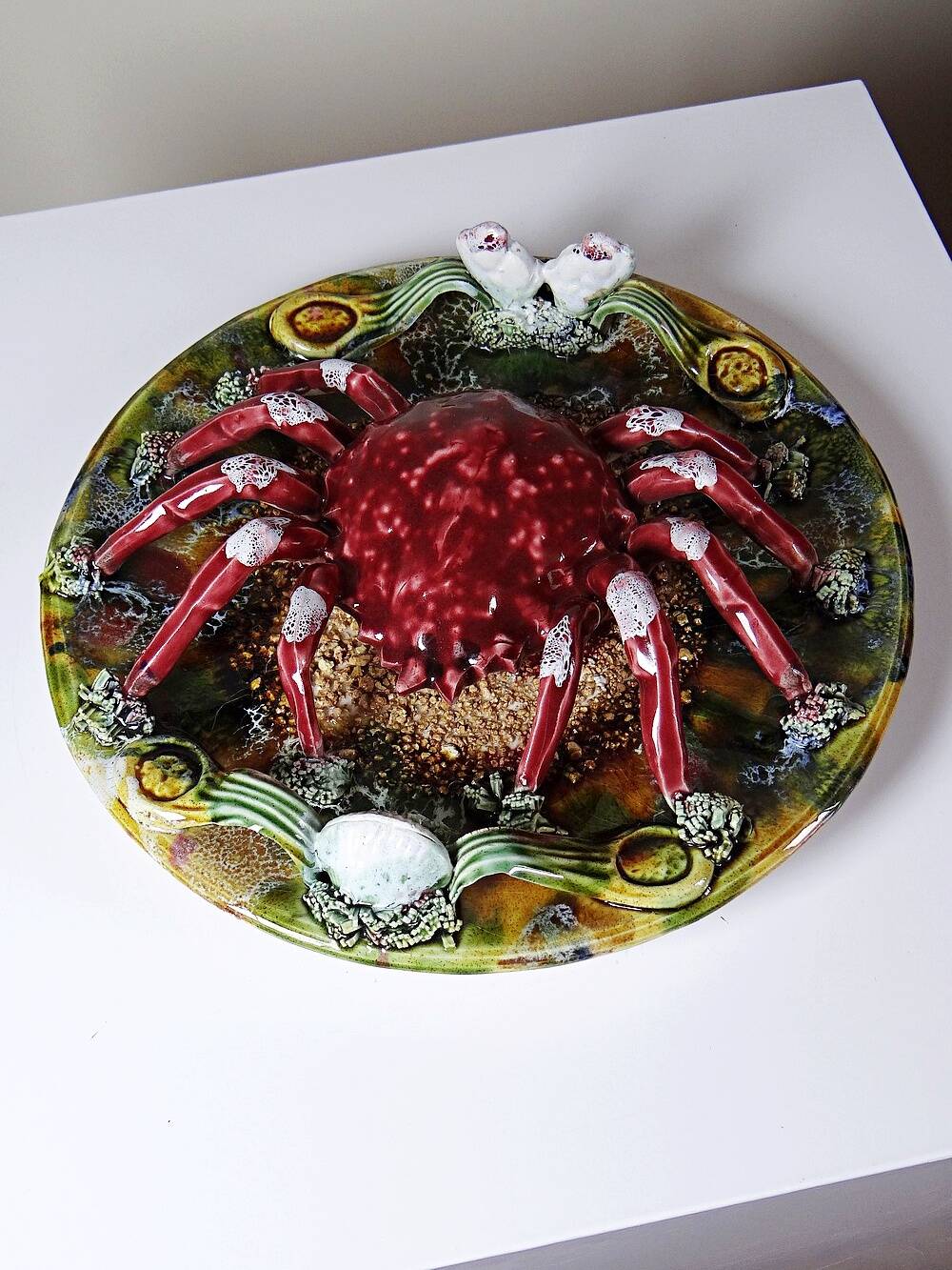 Vintage trompe-l'œil crab barbotine plate Caldas da Rainha Portugal