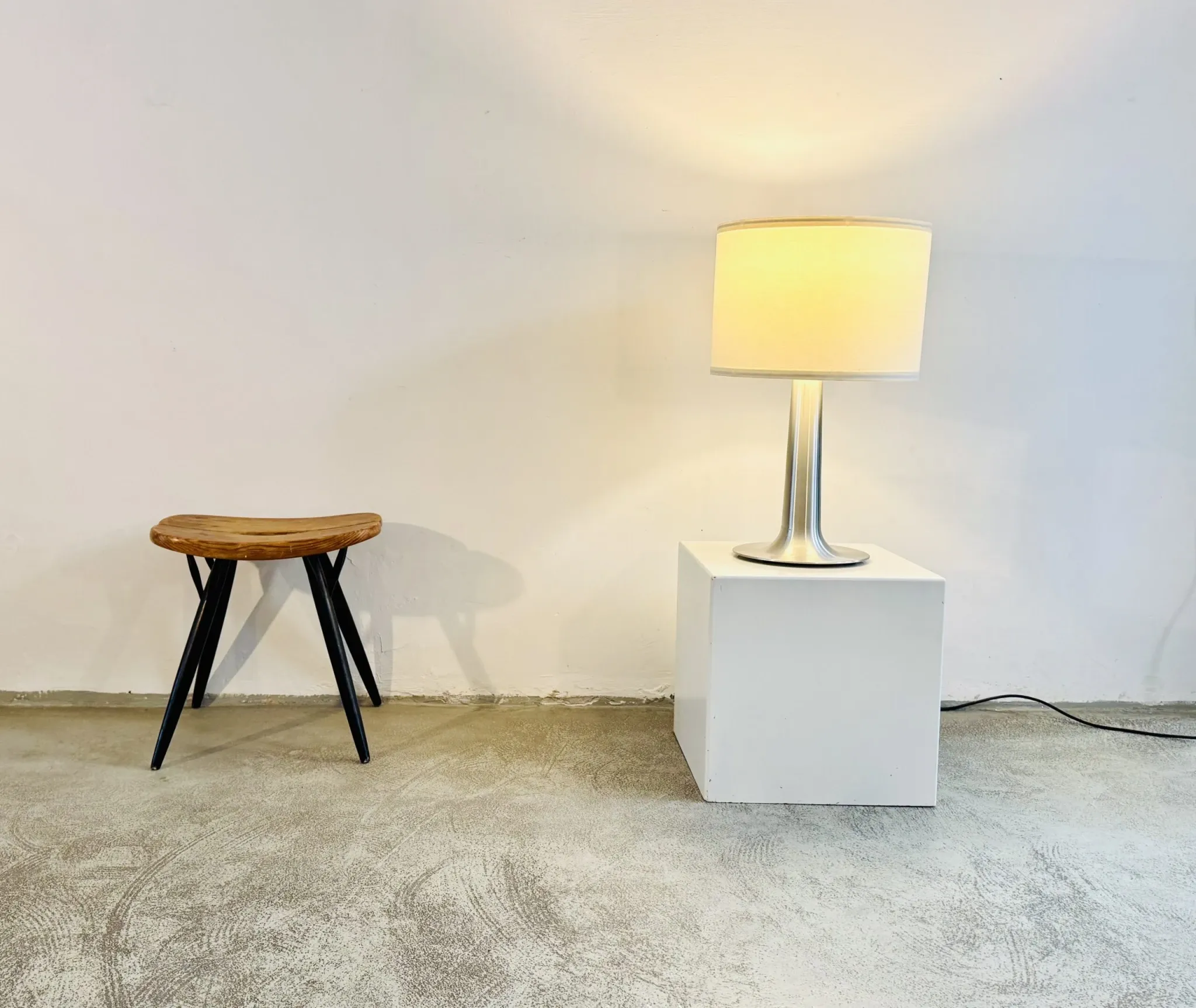 D-2097 Trumpet Table Lamp By Raak Amsterdam, The Netherlands, 1970S