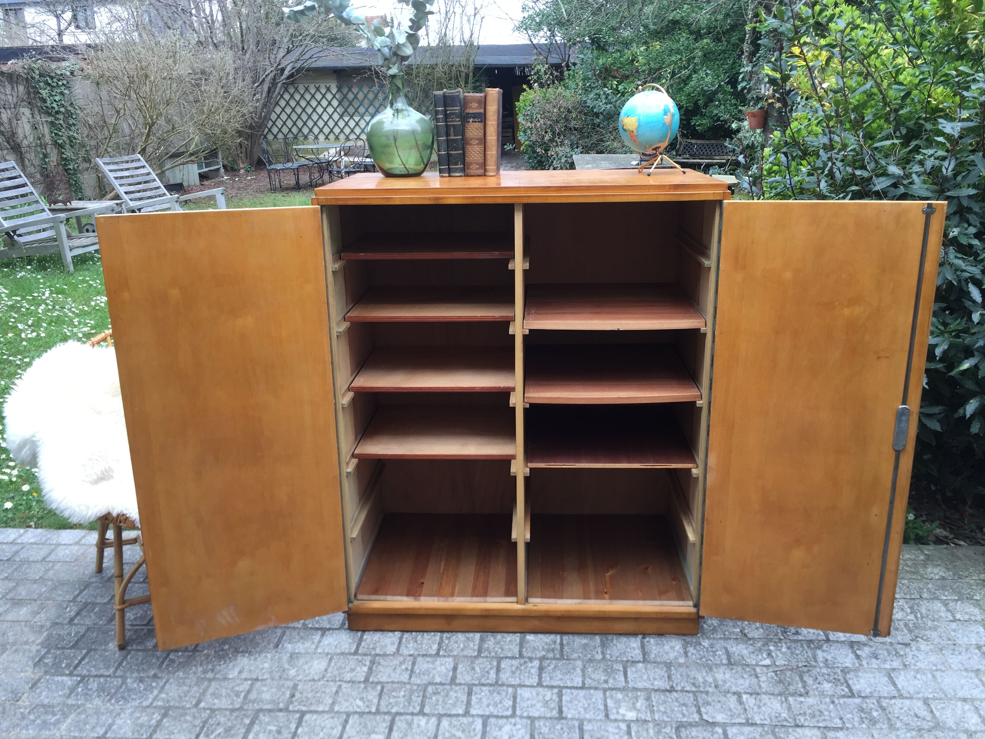 Armoire basse vintage 1960 en bois clair