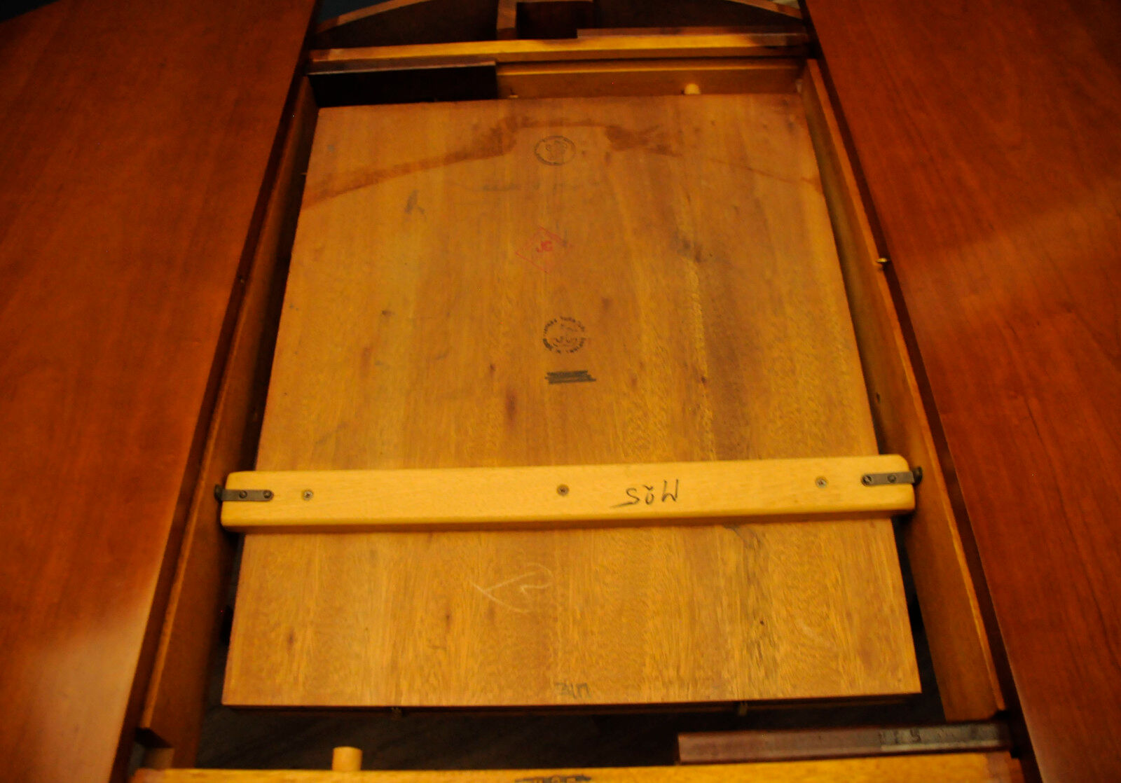 Jaycee furniture english folding table