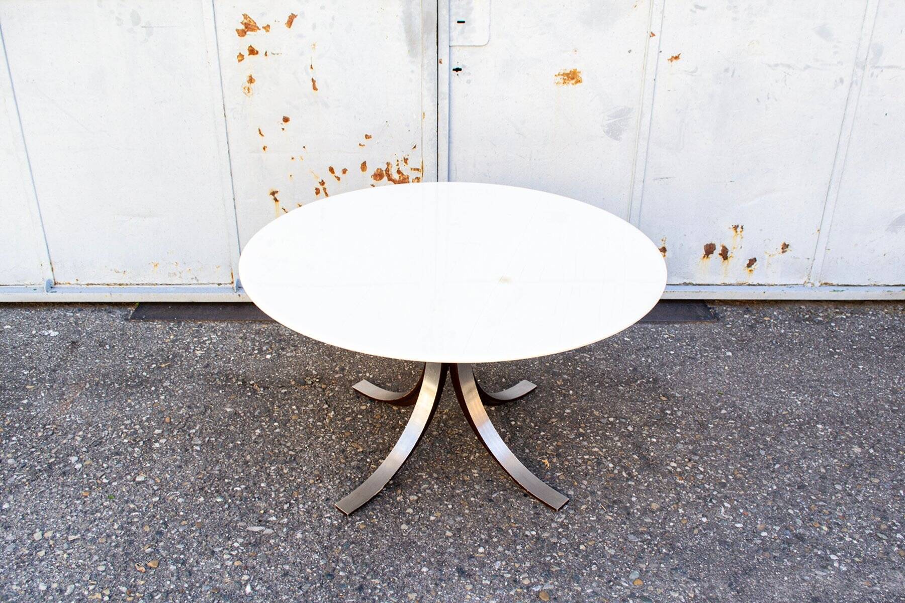 Dining table T69 by Osvaldo Borsani and Eugenio Gerli for Tecno, Italy, 1963