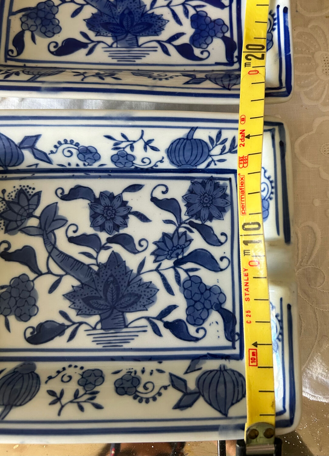2 Meissen style onion ashtrays