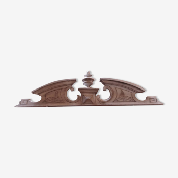 Shabby chic patina pediment