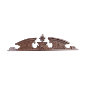 Shabby chic patina pediment