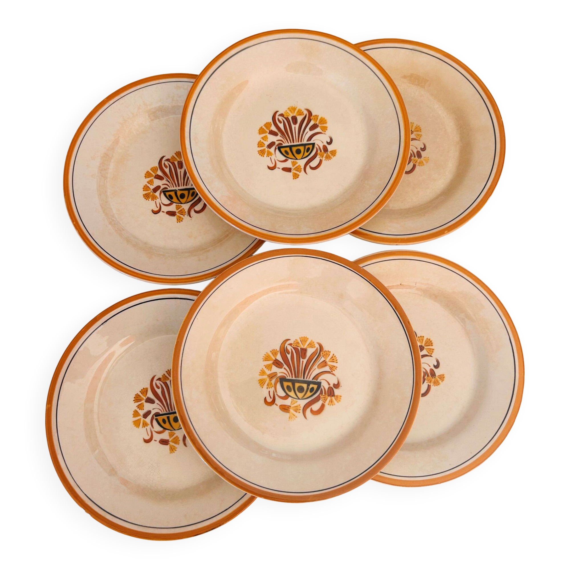 6 Flat Plates, Creil and Montereau – Eyelet model.