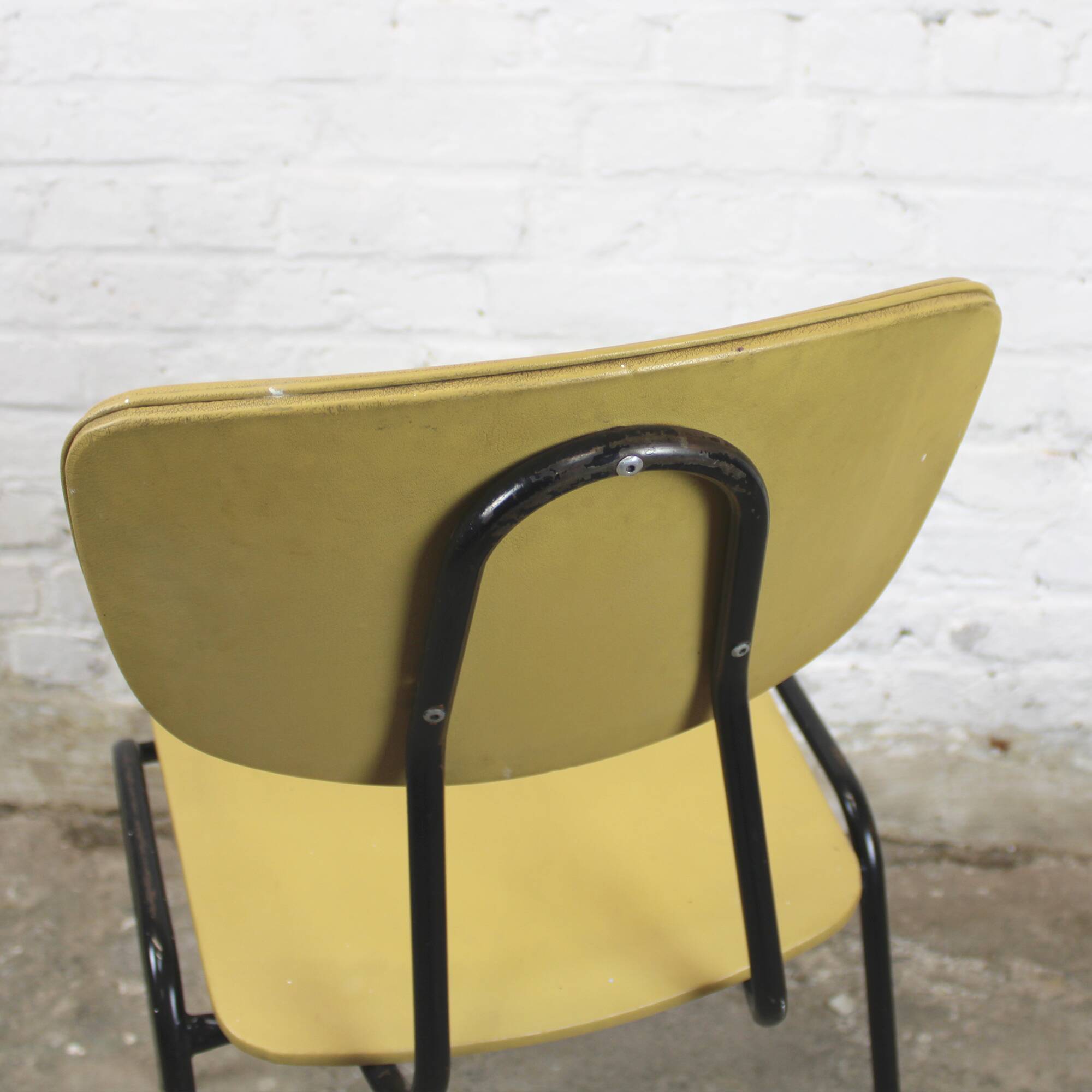 Vintage "CM garnie" chair by Pierre Guariche for Meurop