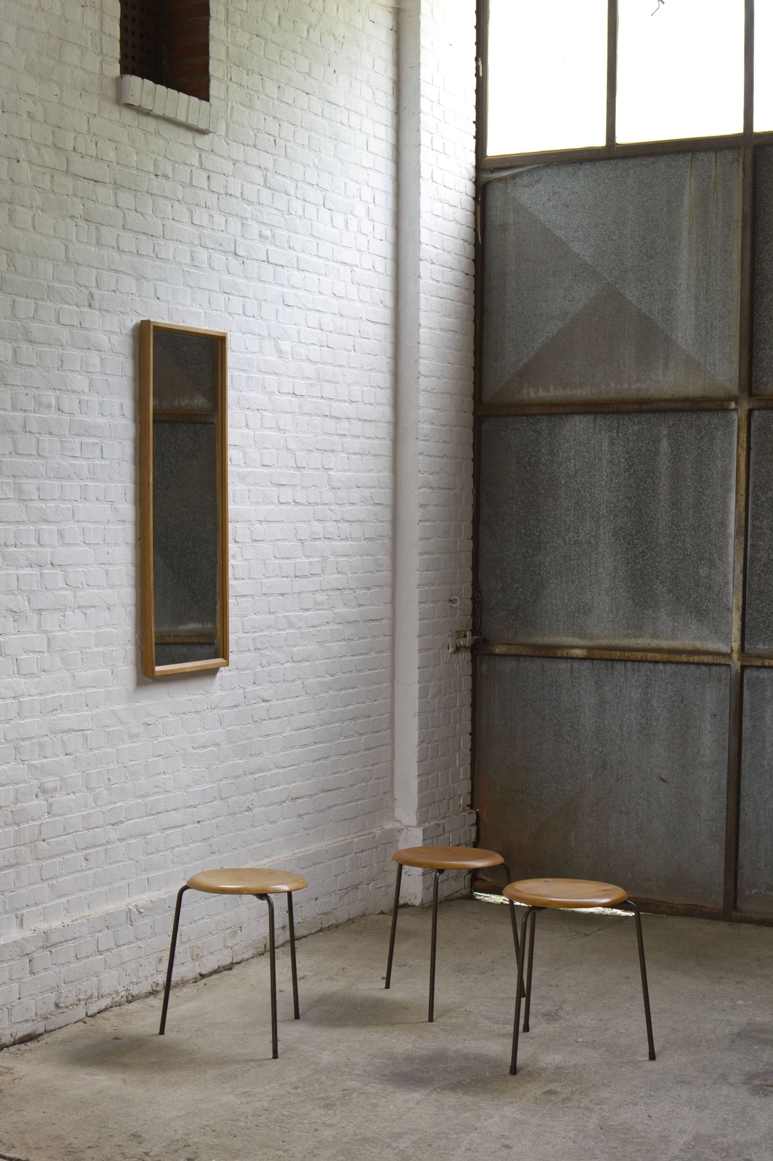 Set of 3, Early Tripod Dot Stool Arne Jacobsen by Fritz Hansen, 1960s
