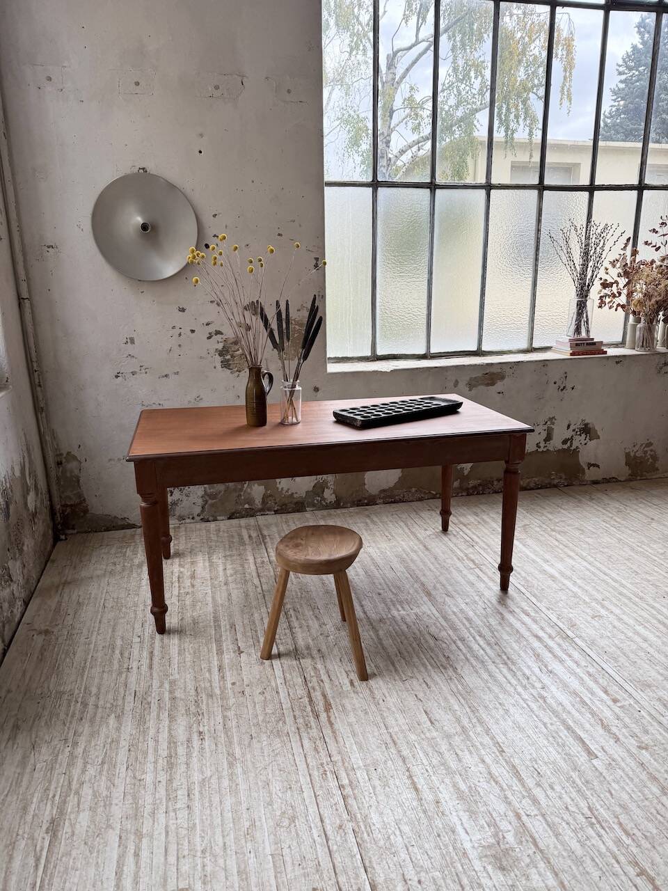 Turned leg cherry table 160cm