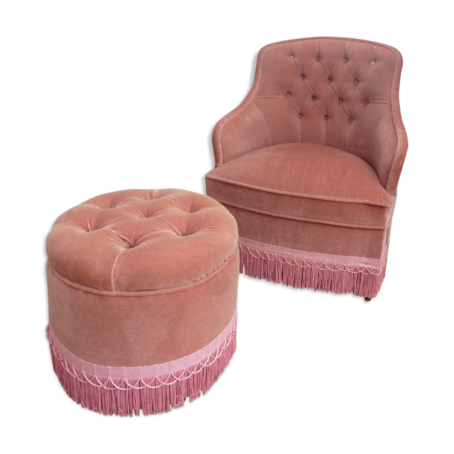 Armchair toad and its footrest in old pink velvet