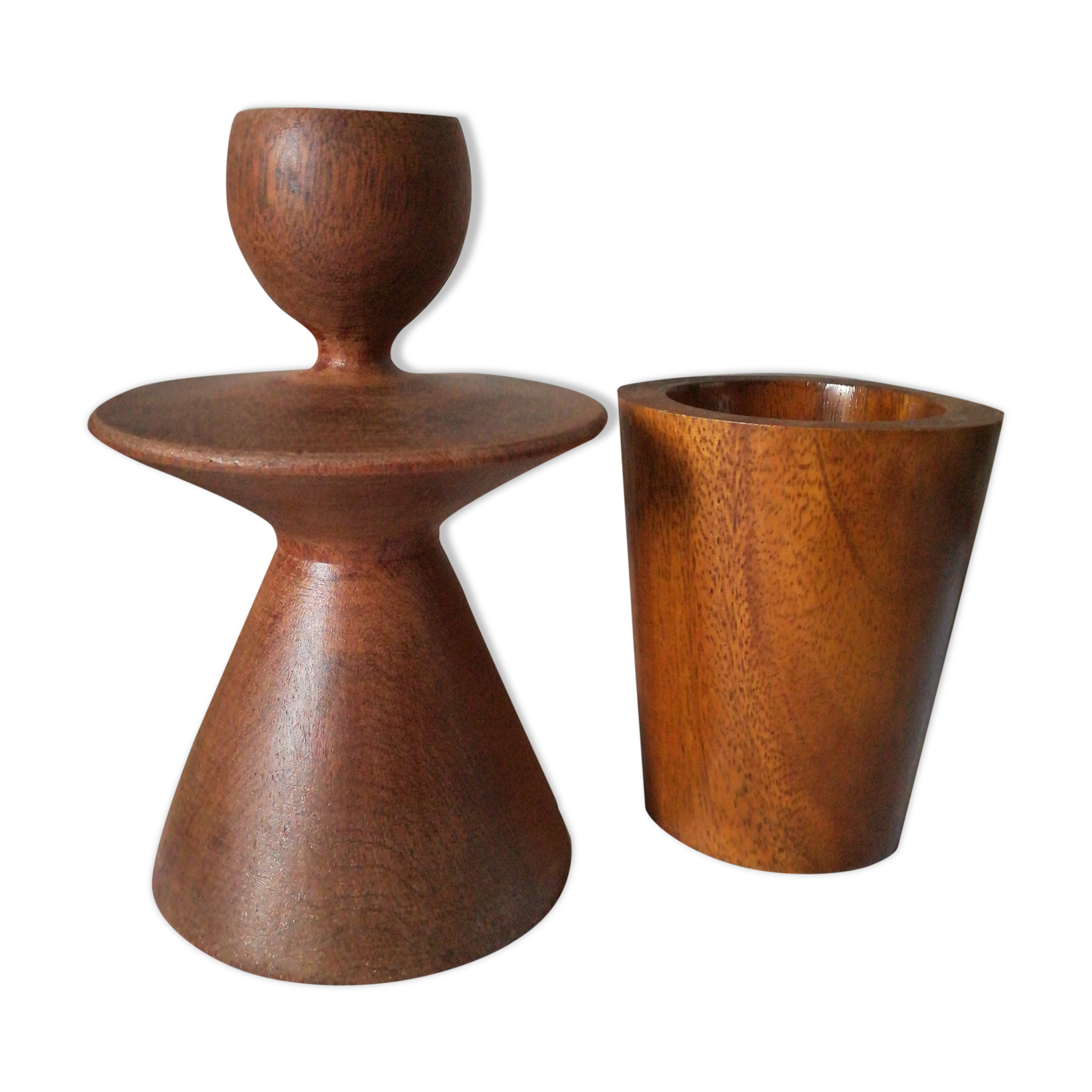 2 Scandinavian candlesticks