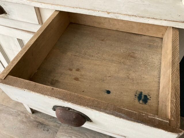 Old white Parisian buffet