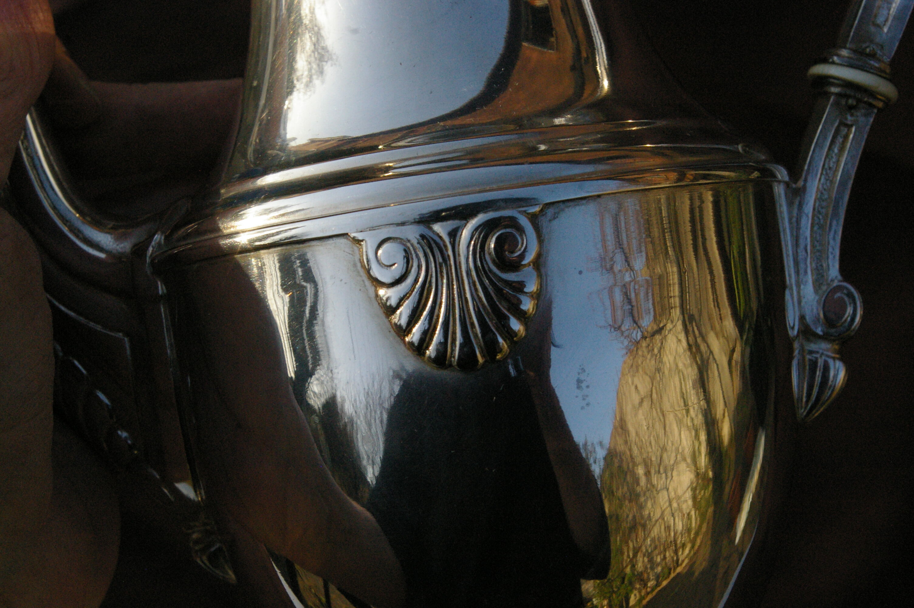 Pourer Coffee maker in Silver Metal model Shell