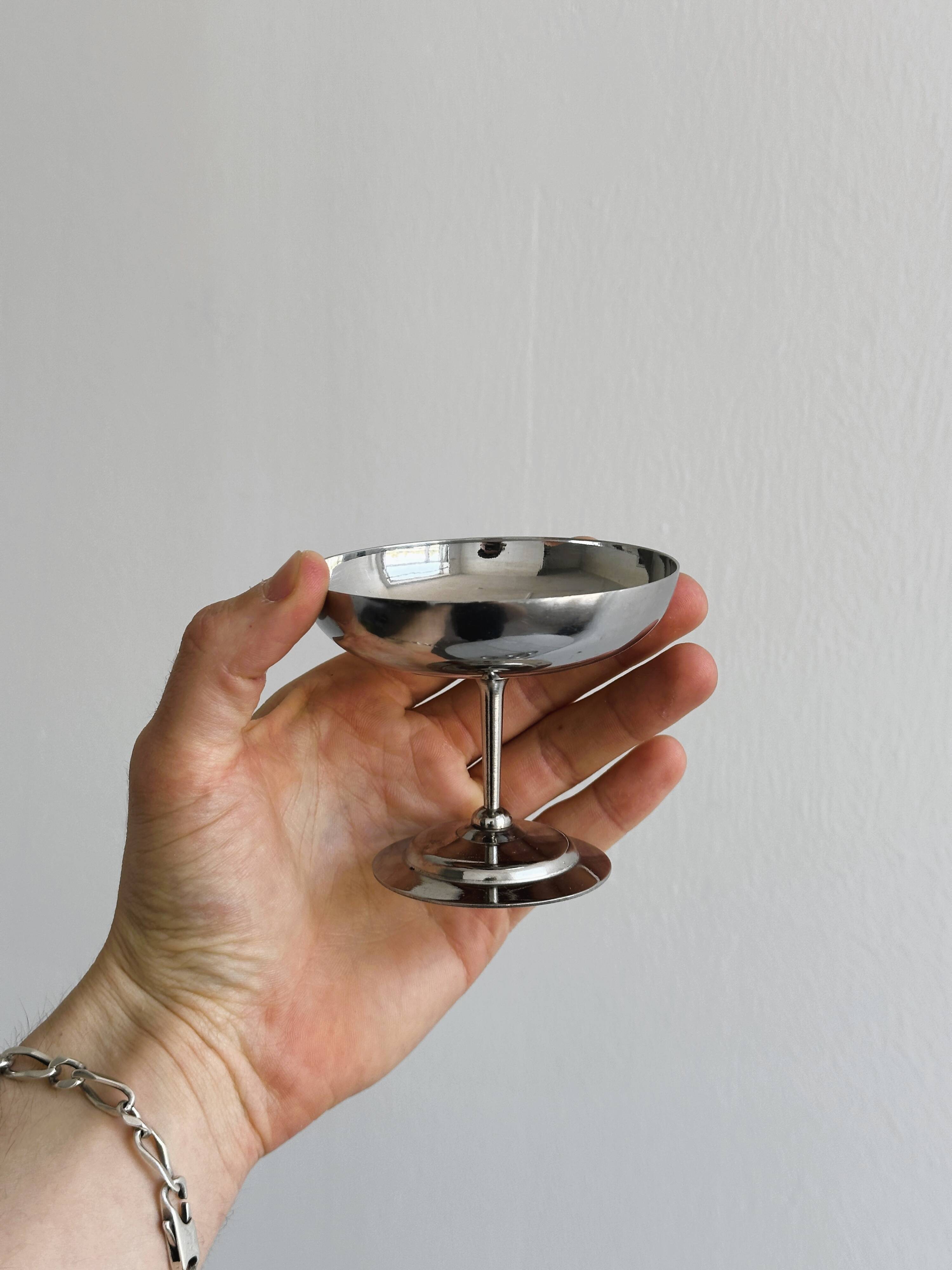 6 stainless steel cups