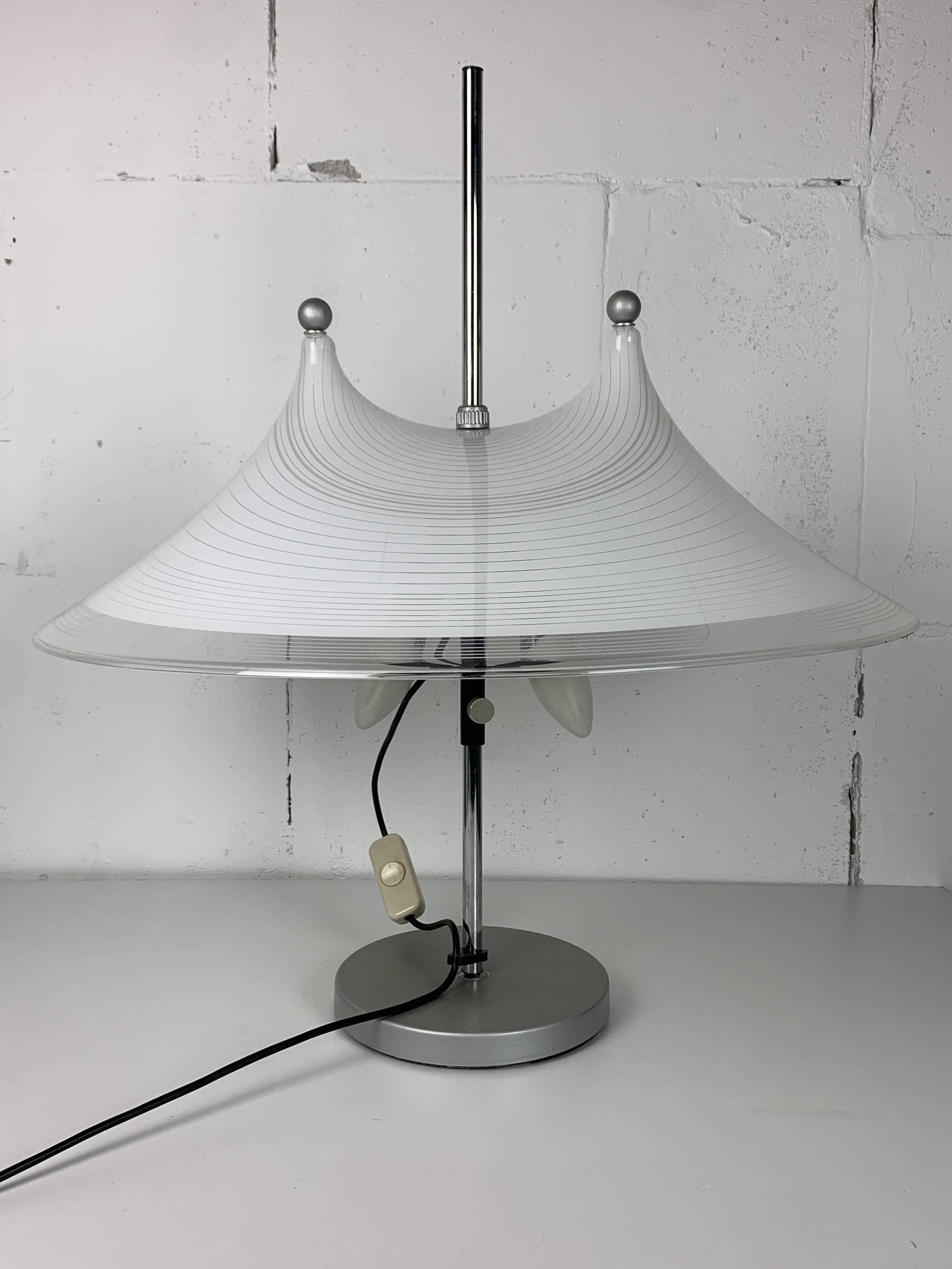 Large Dutch design space age adjustable table or desk lamp by Harco Loor, 1