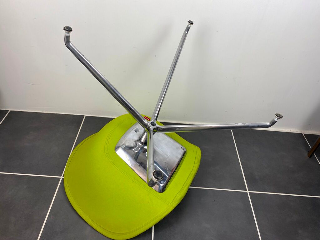 Swivel chair pop green apple arper model duna