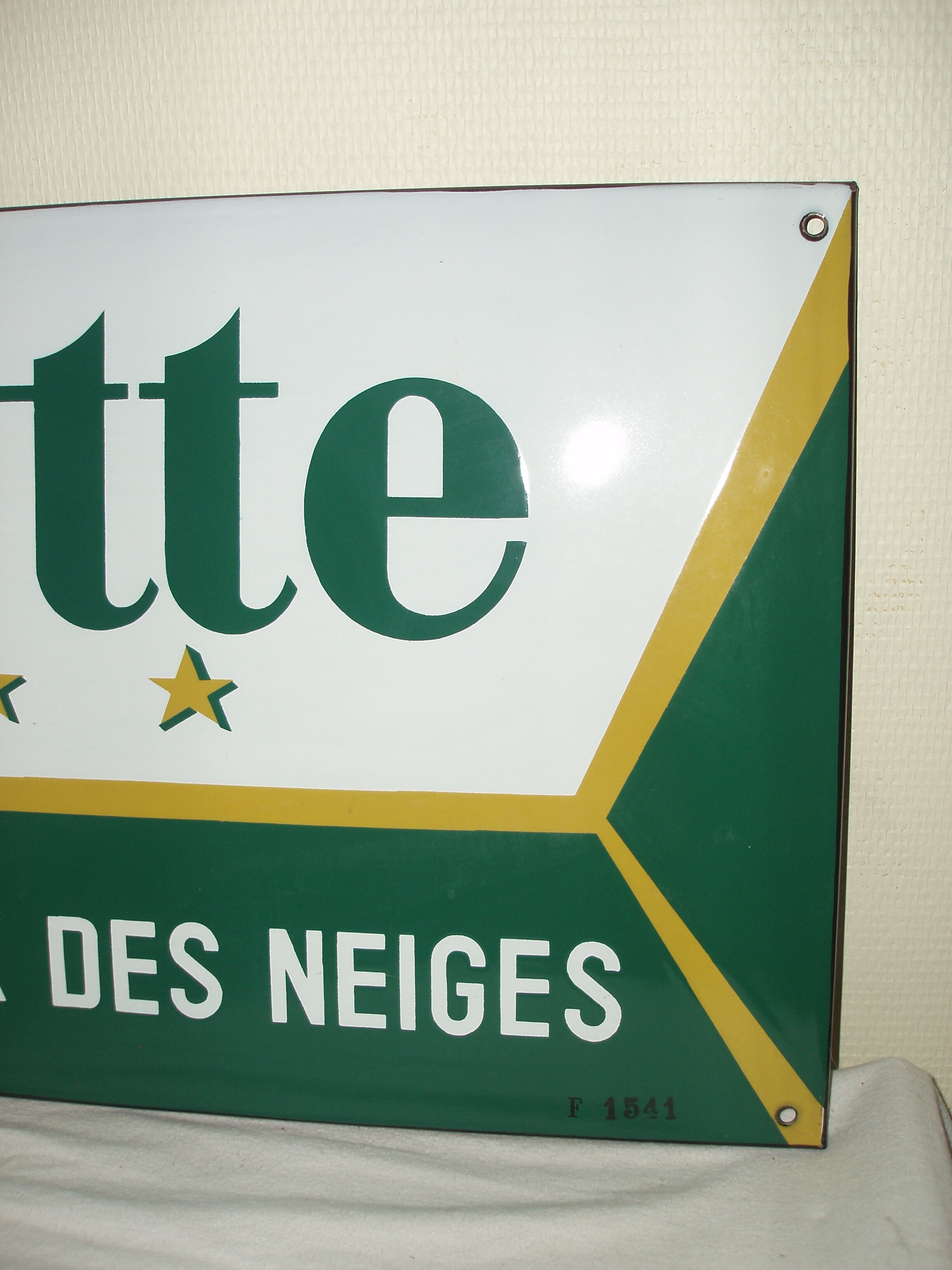 Ancient Enamelplate Sparkling Wine of the Snows FINETTE a Arbois (39 )