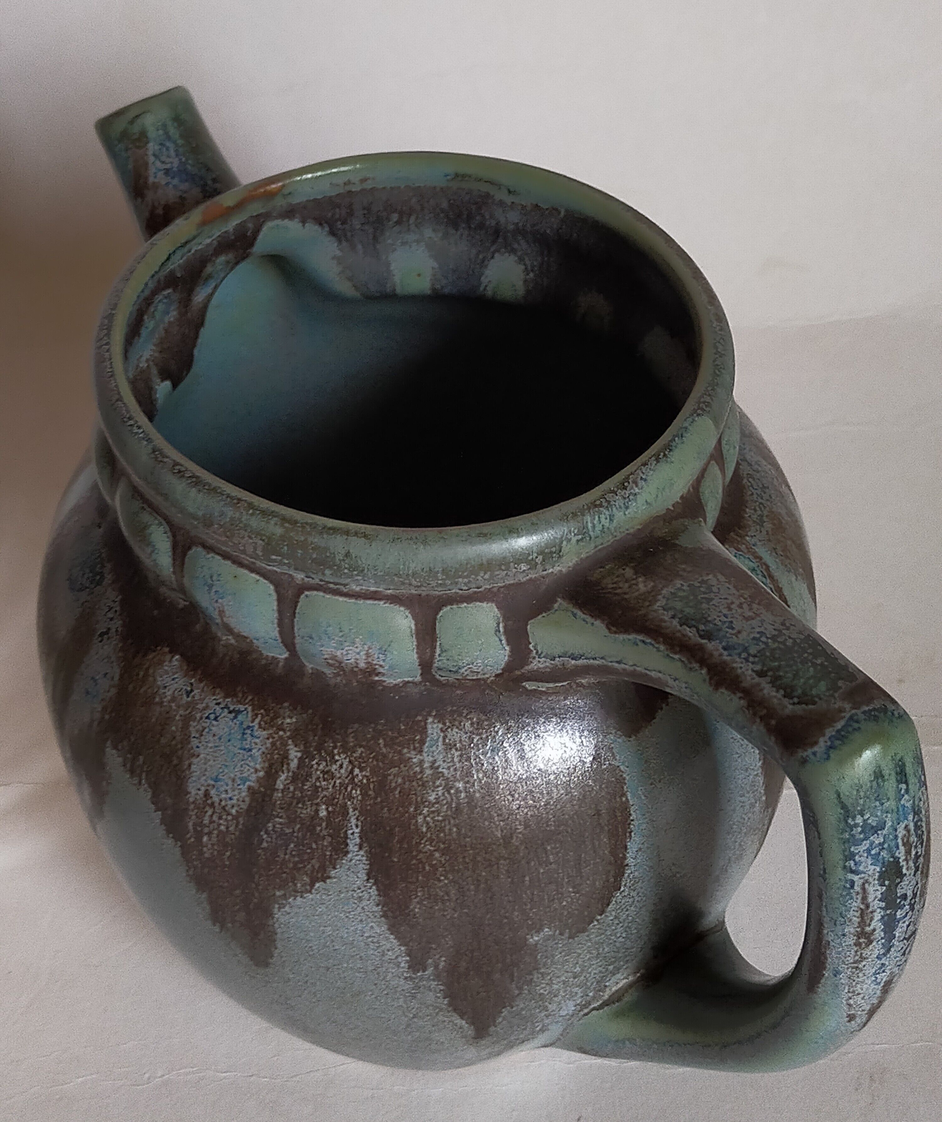 Denbac art-deco pitcher in flammé sandstone