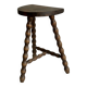Tabouret ancien tripode en bois sculpté torsadé