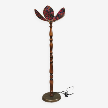 Flower lampshade floor lamp