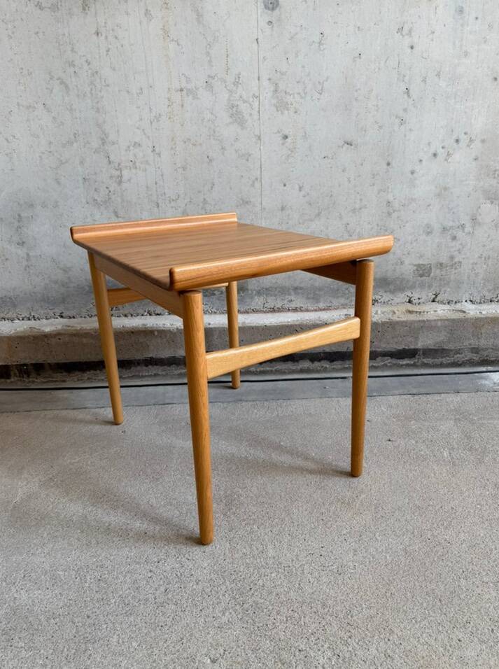 Coffee tables "venus" ge 1937 by hans j wegner for getama