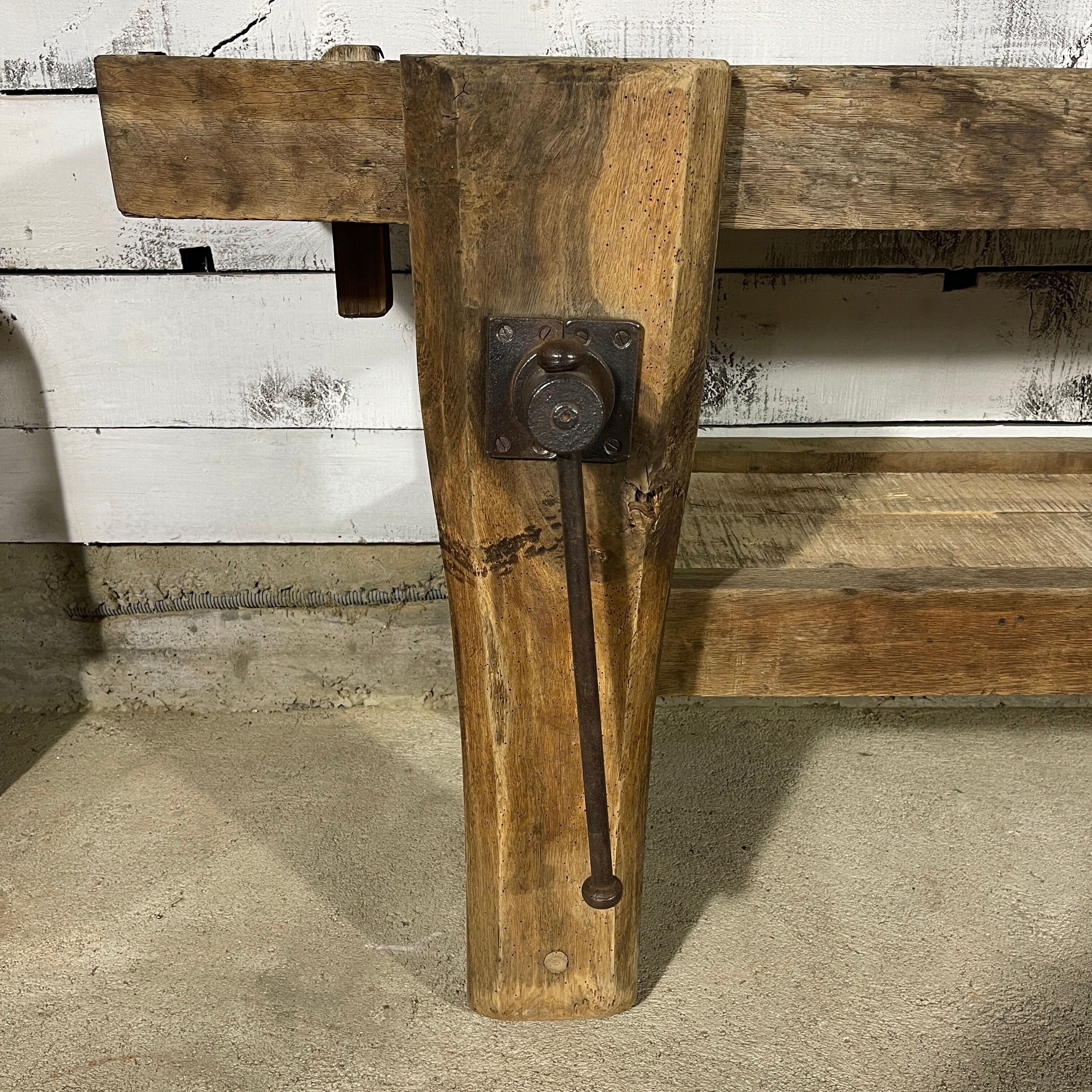 Carpenter's workbench