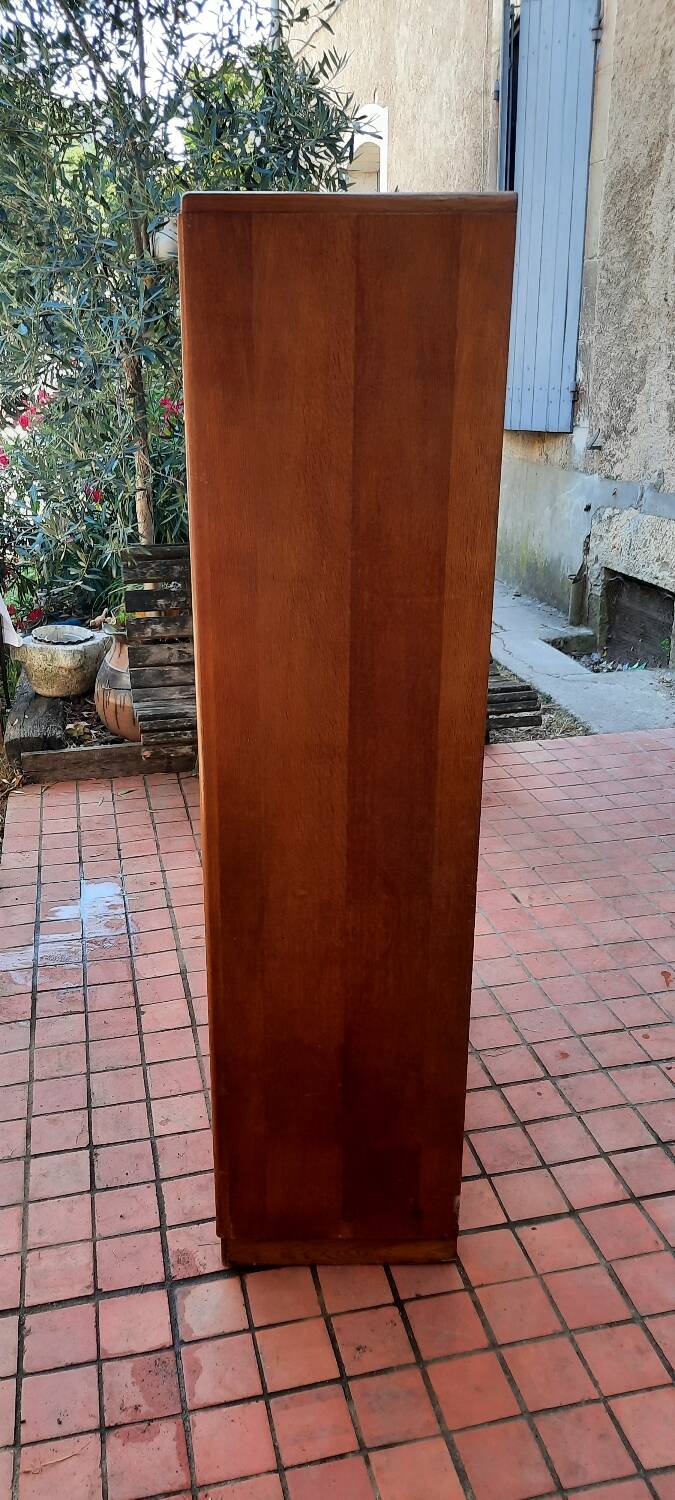 Double curtain filing cabinet