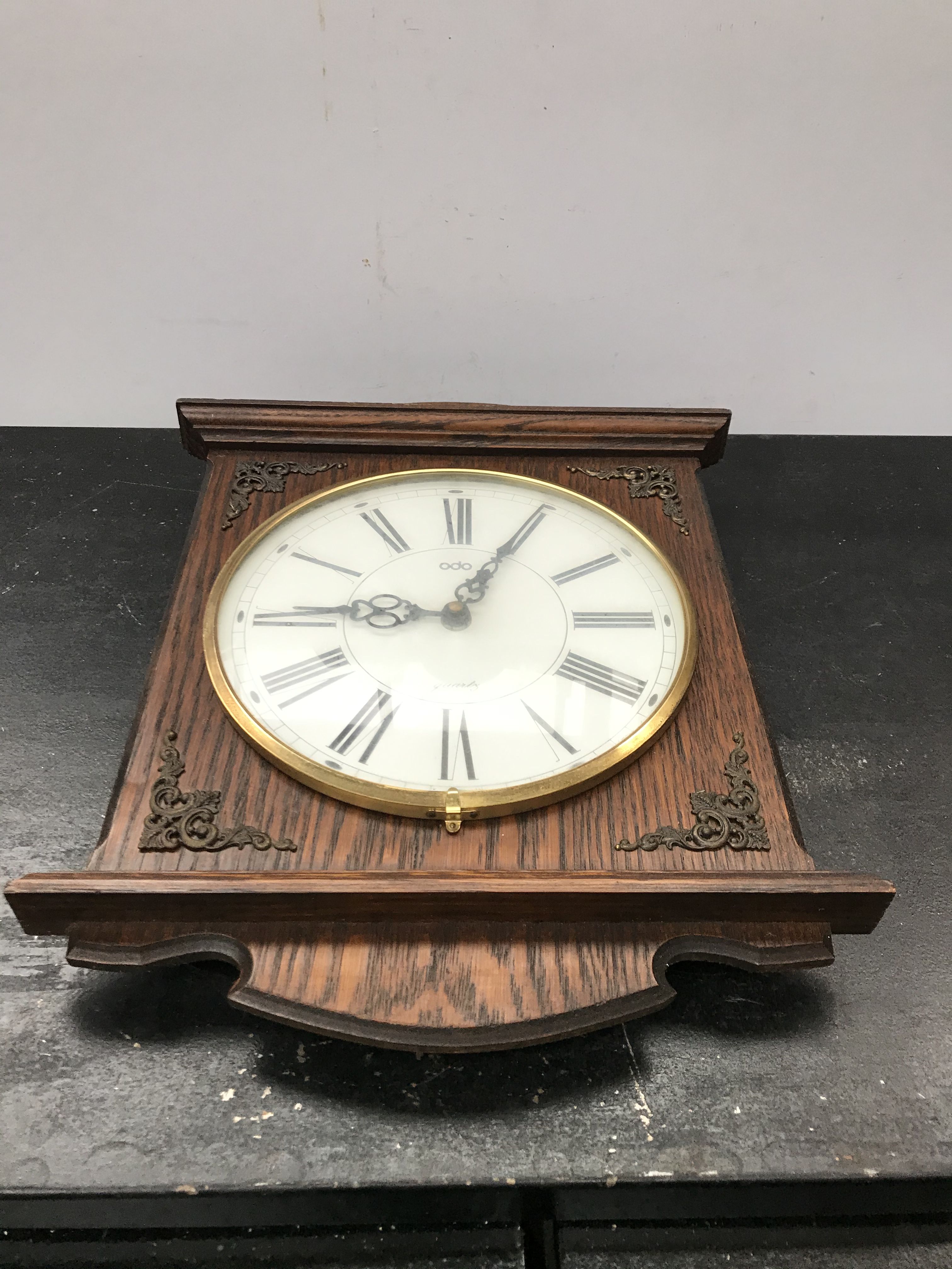 ODO Wood Old Clock Pendule - Vintage 70s Laiton Moulds