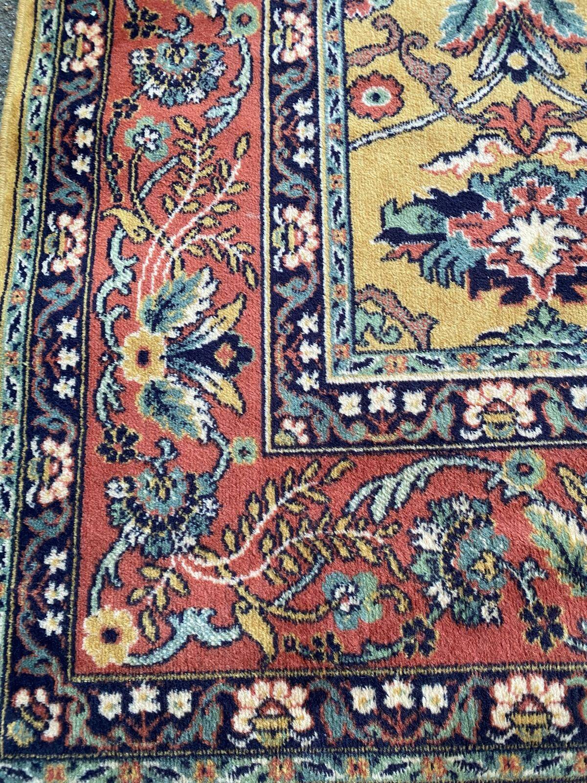 Persian rug in burgundy yellow wool, 200x300cm