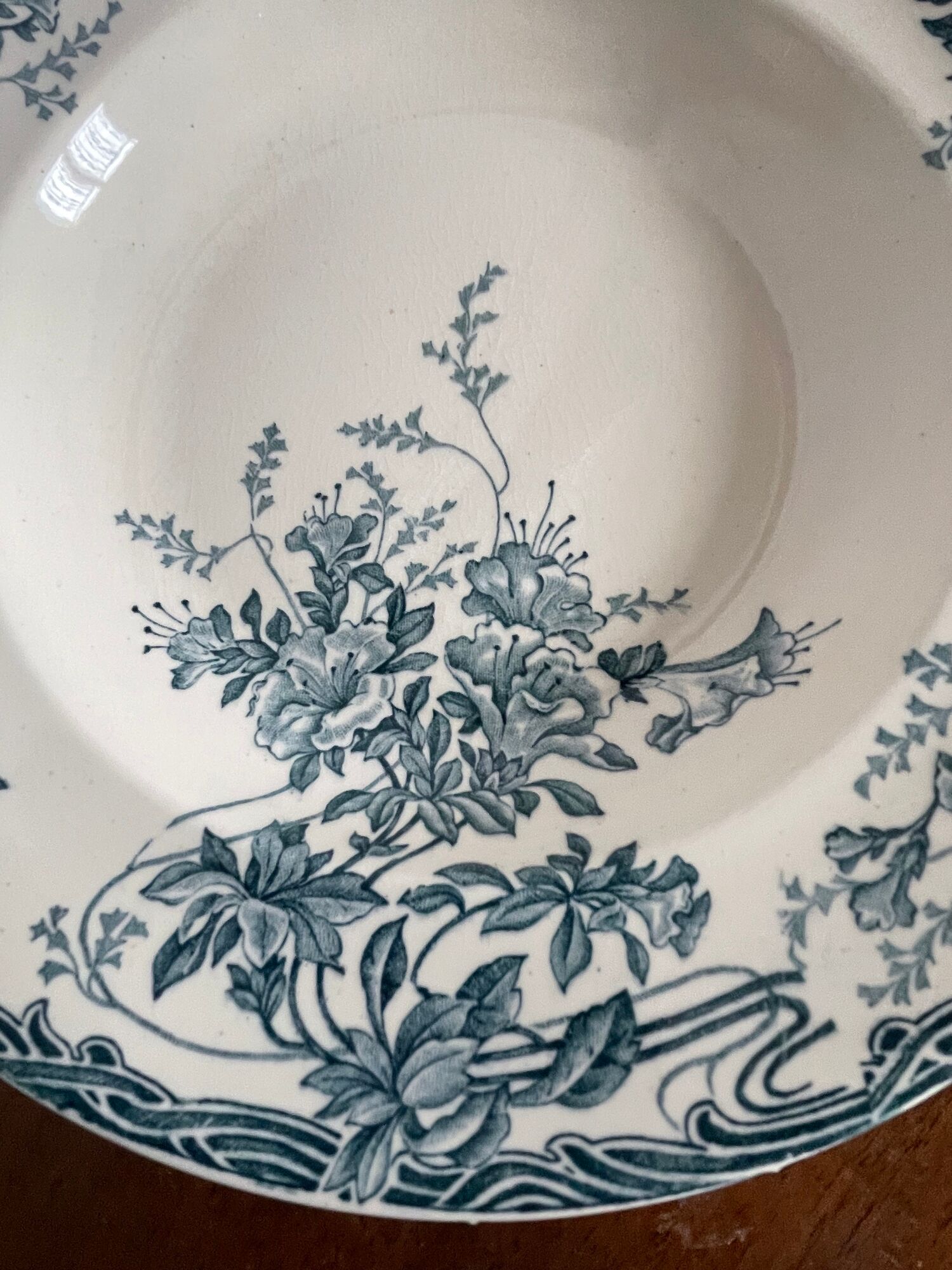Set of 5 hollow plates Longwy art nouveau