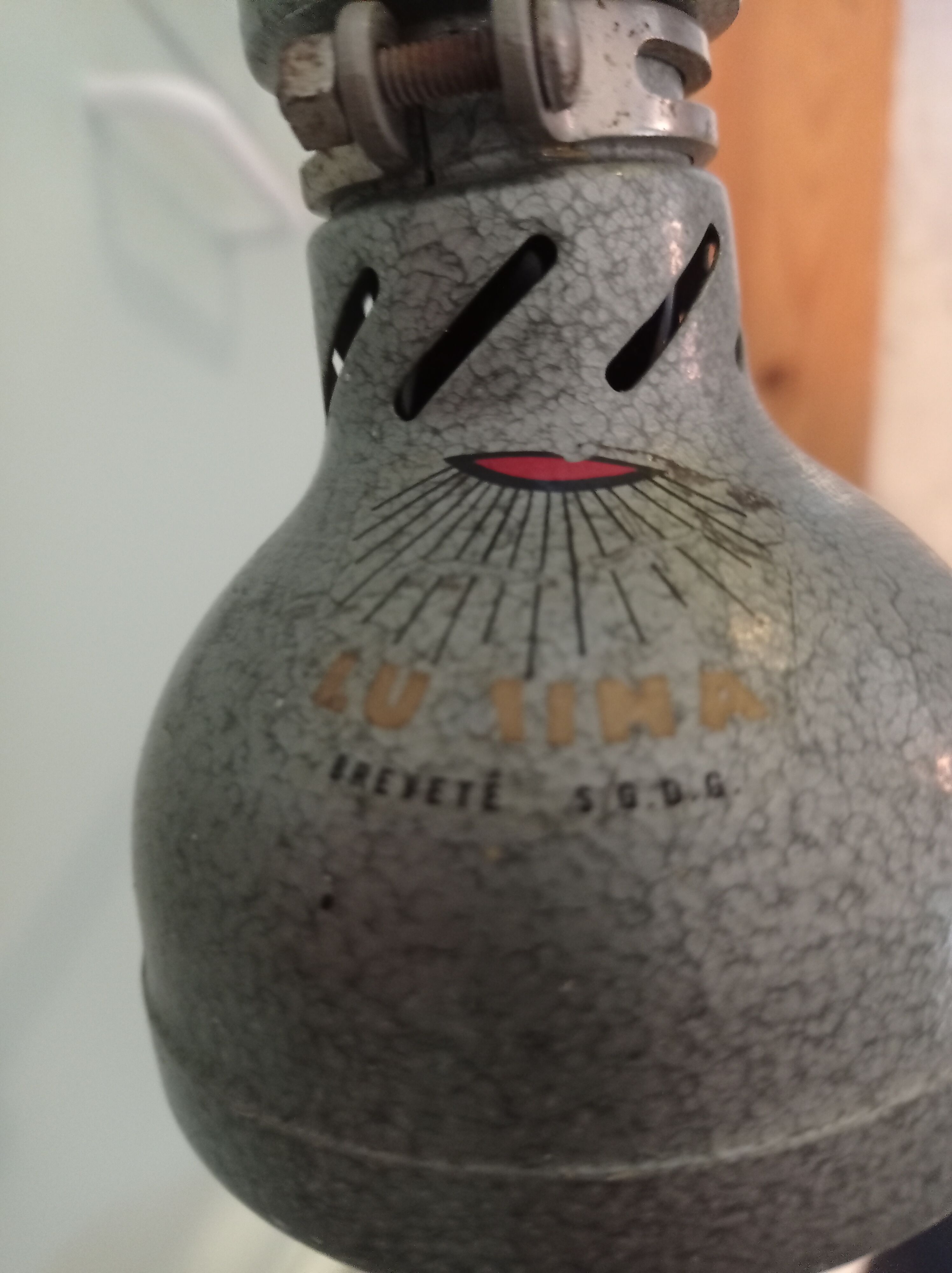 Lumina workshop lamp