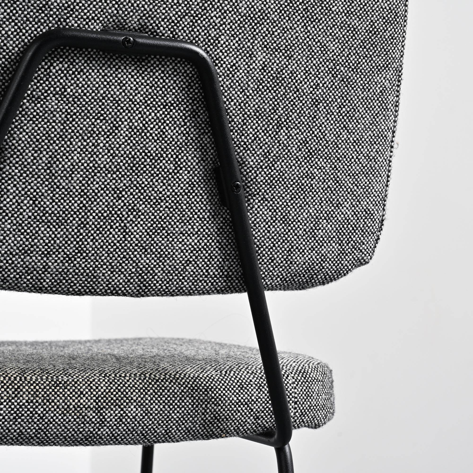 Set of 8 F0907 Moulin chairs by Pierre Paulin, Artifort around 2000.