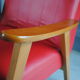 Fauteuil en skaï rouge années 60