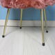 Chaise moumoute rose