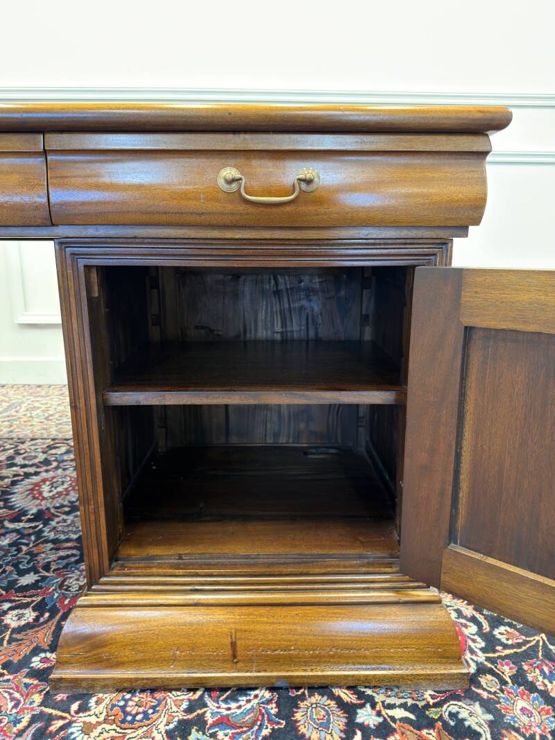 Large English Desk Partnerdesk