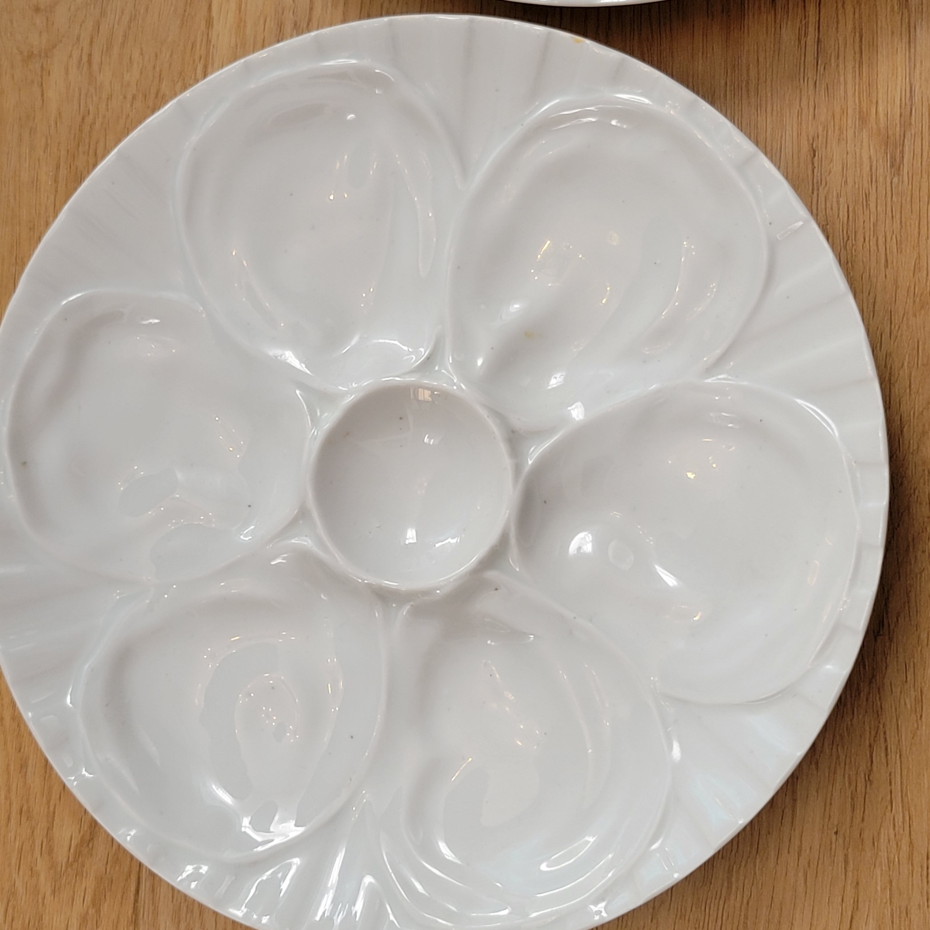 6 oyster plates in Pillivuyt porcelain