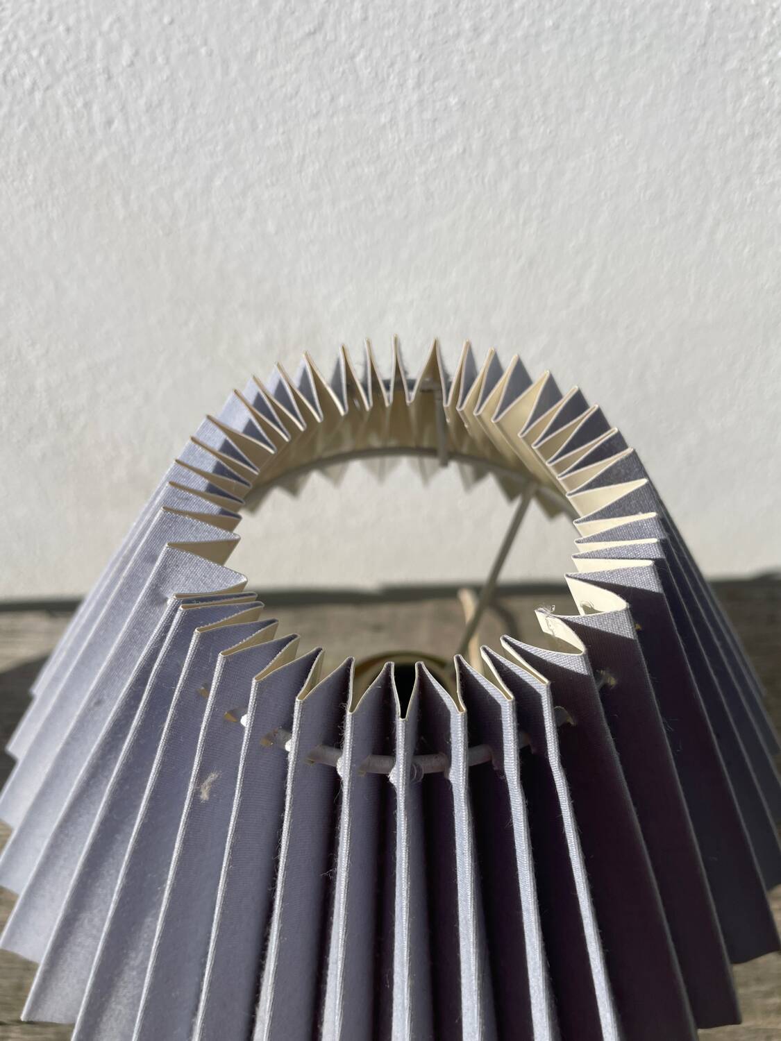 Ceramic pleated ball lamp in sky blue