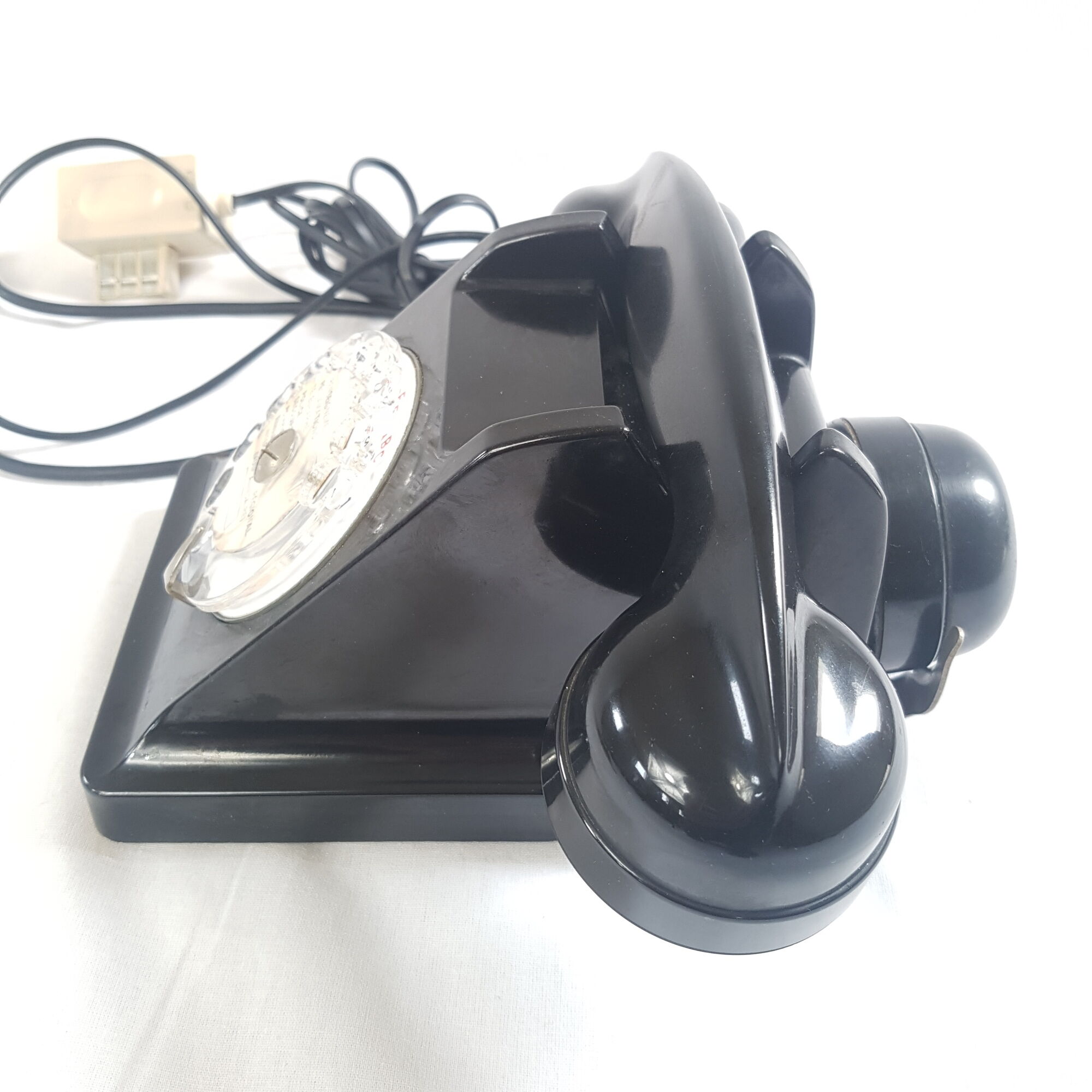 Rotating black bakelite rotary phone french france vintage U43